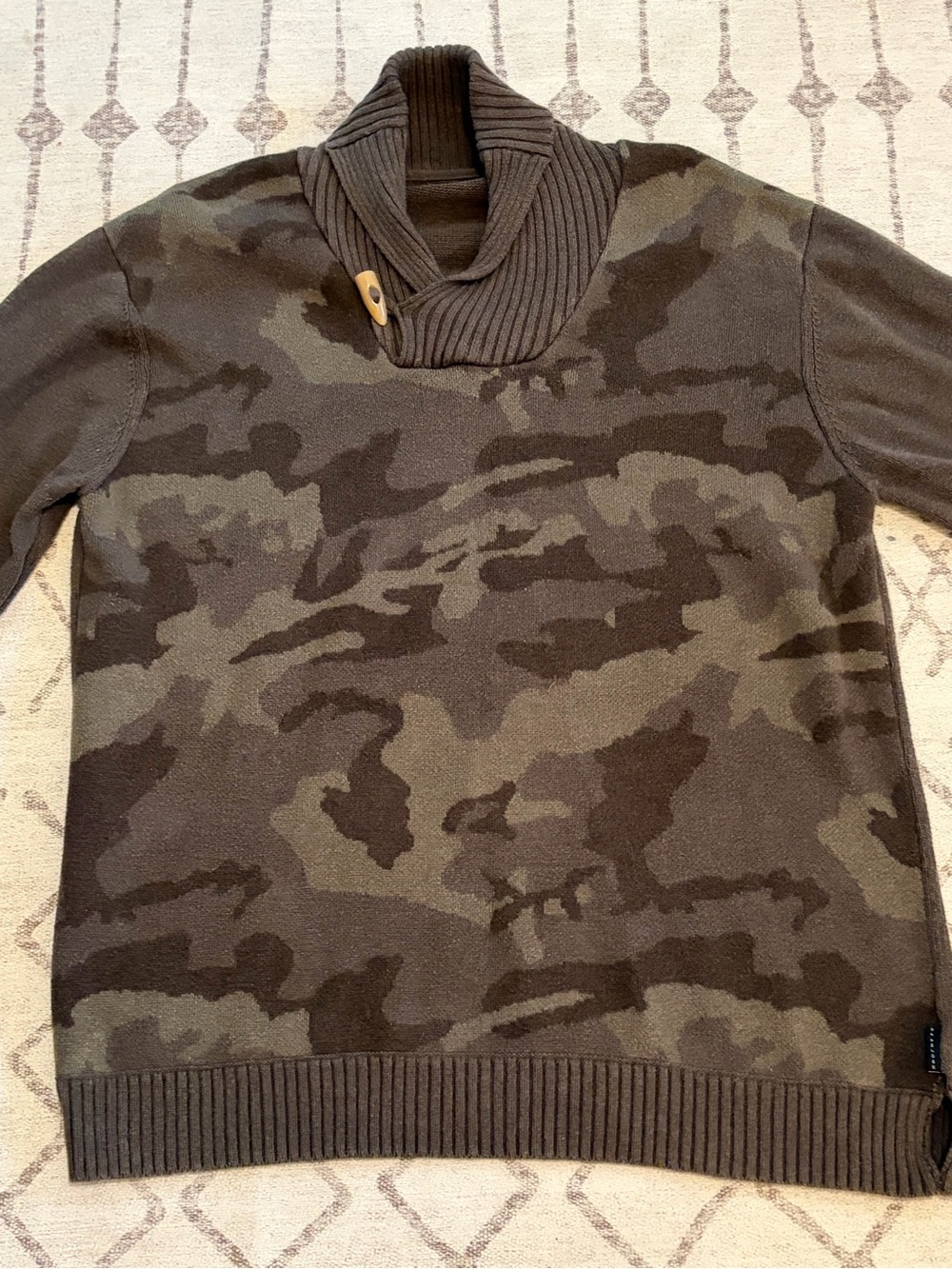 Sean John Camo Shawl Collar Toggle Sweater Brown Y2K